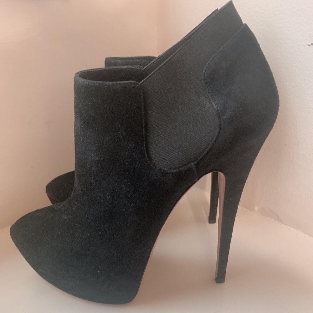 casadei black heeled boots